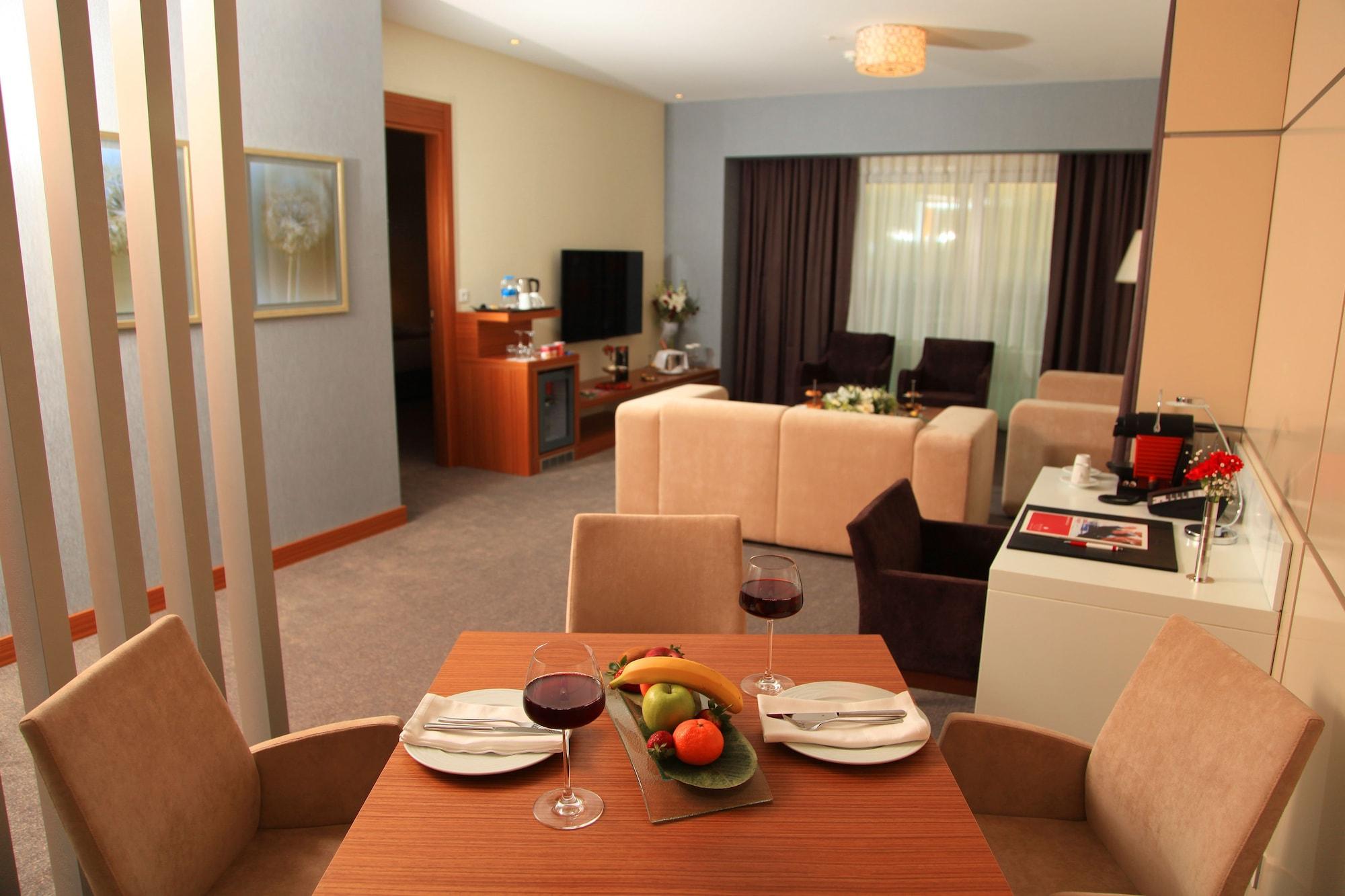 Ramada Plaza By Wyndham Istanbul Asia Airport Kocaeli Exterior foto
